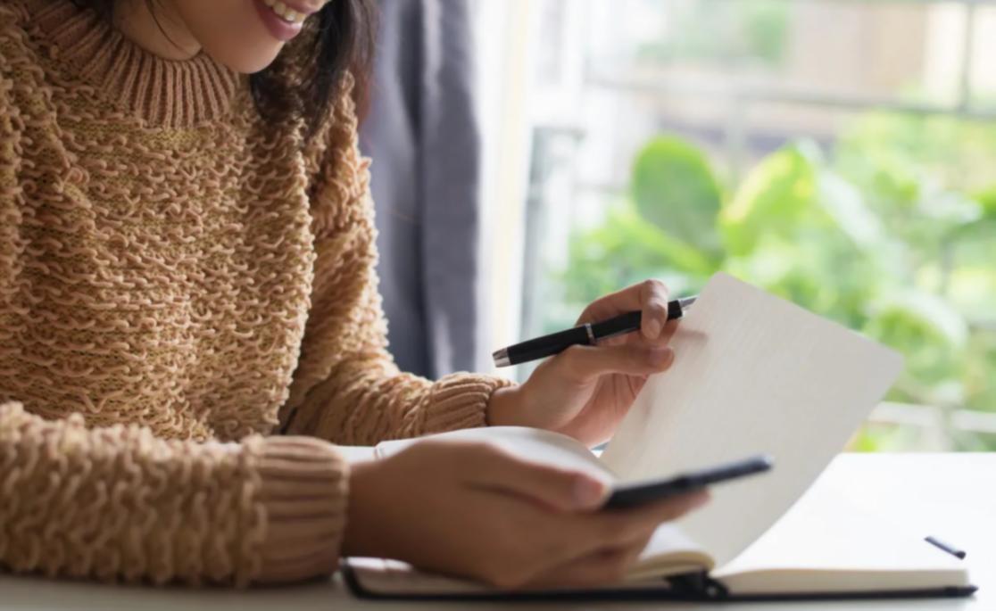 Interaktive Finanzworkshops mit praktischen Übungen